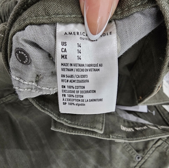 American Eagle Highest Rise Mom Shorts Green Size 14 - Picture 4 of 6